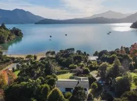 Moetapu Magic - Marlborough Sounds Holiday Home