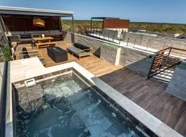 Sleeps 6 2 Private Jacuzzi Pools On Cenote