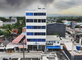 Hotel Blue Paradise inn，位于Turbo的酒店