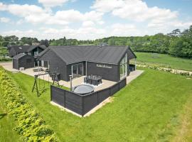 Stunning Home In Haderslev With Sauna，位于哈泽斯莱乌的酒店