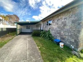 2 Double Beds Studio, 95 Aquirus Drive, Rotorua