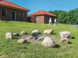 2 Bedroom Lovely Home In Glowczyce