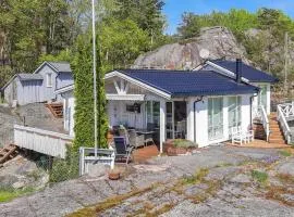 Beautiful Home In Gjeving