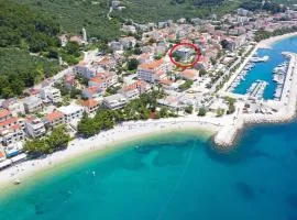 Apartments by the sea Tucepi, Makarska - 23256