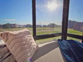 Beach Stayz Semaphore Three Bedroom Apartment