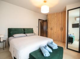 Zafirakis Suites Amaliada，位于阿马利阿斯的酒店