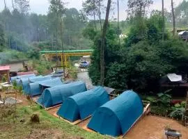 Wulandari Camping ground Riverside