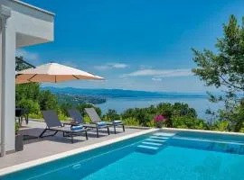 Casa Marta with Pool and Sea View