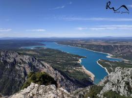 Mobil-home gorges du verdon lac de sainte croix camping poney，位于韦尔东的圣克鲁瓦的酒店