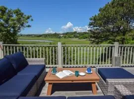 Stunning Marsh Views Near Pleasant Street Beach