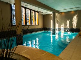 Séjour SPA inclus au centre de St Lary，位于圣拉里苏朗的酒店