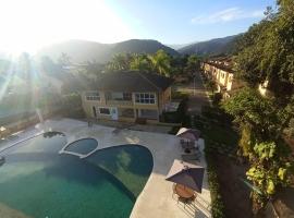 巴拉德尤奎伊公寓度假屋，位于朱奎的酒店