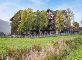 Beautiful Apartment In Geilo With Kitchen