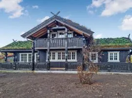 Beautiful Home In Hovden I Setesdal With Wifi