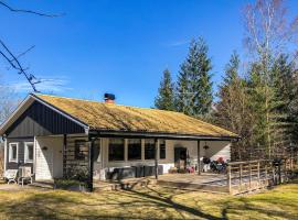 2 Bedroom Stunning Home In Örkelljunga，位于Orkelljunga的酒店