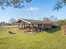 Beautiful Home In Ørsted With Kitchen