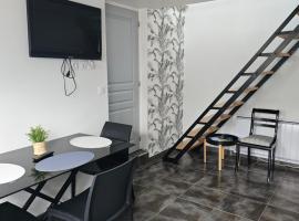 Appartement entre Terre et Mer，位于Prat的酒店