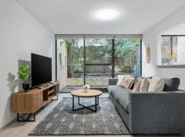 1NC Spacious 3Bedroom Townhouse, North Sydney Free Parking