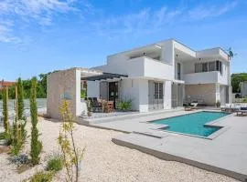 Pet Friendly Home In Bilice
