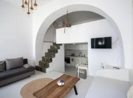 Ostria kythnos apartment