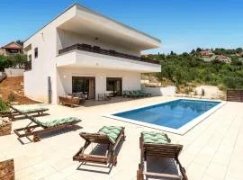 Stunning Home In Novo Selo With Wifi