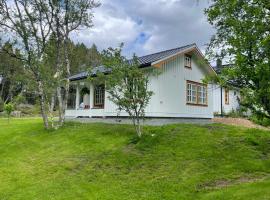 Leka Overnatting，位于Solsem的酒店