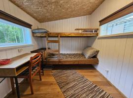 Purde Camp Cabin，位于埃尔瓦的酒店