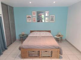 studio au calme à VILLARS-SUR-VAR，位于Villars-sur-Var的酒店