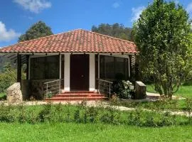 Acogedora casa de huéspedes en Pasto con chimenea interior