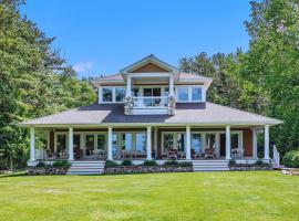 Lake Michigan Beach House，位于马尼斯蒂的酒店