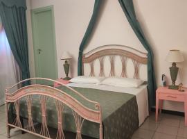 DALIA Appartamento Turistico，位于卡斯特罗维拉里的酒店