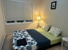 2 Brampton Homestay- Great Location near All Amenities