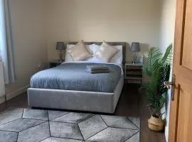 KING ROOMS BY WEMBLEY STADiUM
