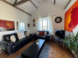 Longsands Beach Apartment 3 Tynemouth Free Onsite Parking，位于泰恩茅斯的酒店