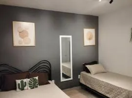 APT térreo - Ar-condicionado, Wi-FI, Garagem - Maurício Nassau, Perto de tudo