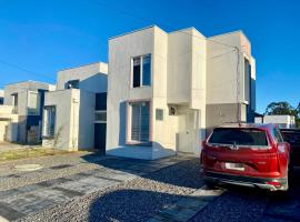 Hermosa Casa El Tabo nueva en condominio，位于埃尔塔波的酒店
