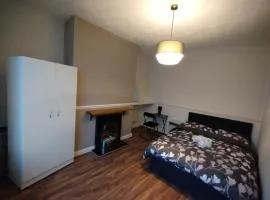 Double-Bedroom C1 Manchester Close To Bolton Centre
