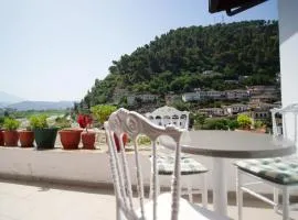 Berat Villa Lions Gate 1