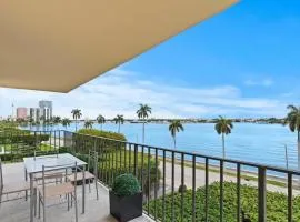 Waterfront 3 Bedroom Condo With Stunning Views