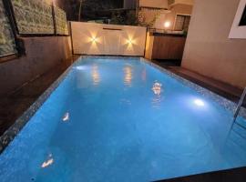 The Perfect Stays Mountain Paradise Villa，位于罗纳瓦拉的酒店
