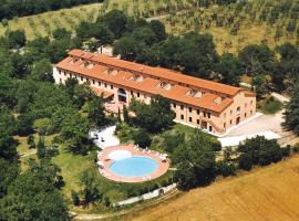 托斯卡纳佛得酒店，位于拉泰里纳的酒店