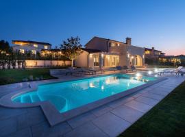 Mirana Luxury Villas，位于卡夫兰的乡村别墅