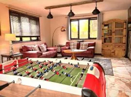 Primrose 15-Kaowood-Hot Tub-Pet friendly-Tenby
