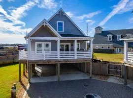 NH387C Oak Island Cottage