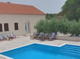 Kuća za odmor Mira blizu Biograda na moru