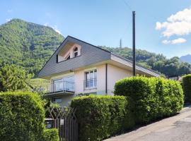 Villa Route de la Muraz 9 by Interhome，位于维勒讷沃的酒店