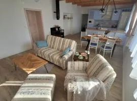 Chaloupka Na Mýtince