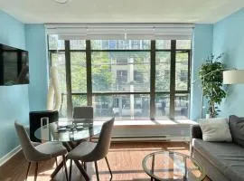 Cozy Downtown 1BR Condo In the City Centre