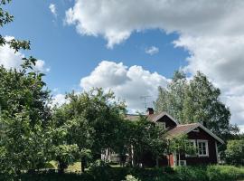 Idylliskt lantligt boende，位于斯特兰奈斯的酒店