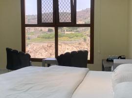 View rooms غرف الإطلالة，位于Al ‘Aqar的住宿加早餐旅馆